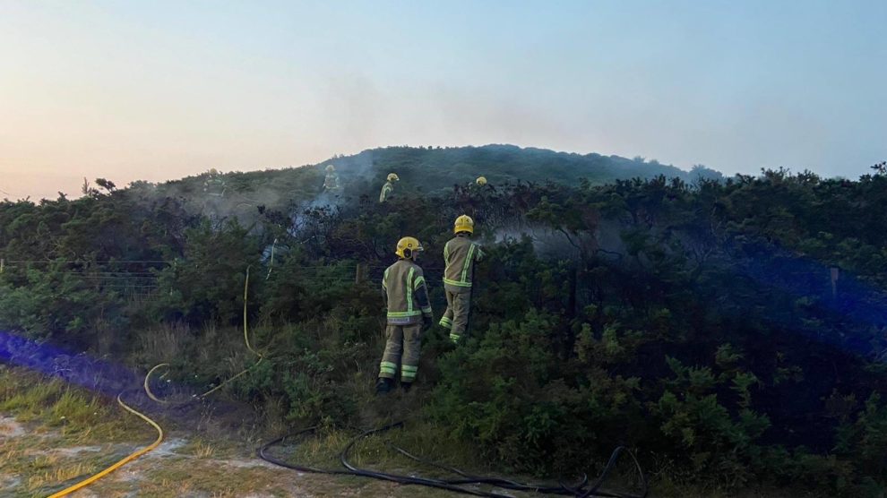 Heath fire extinguished by firefighters